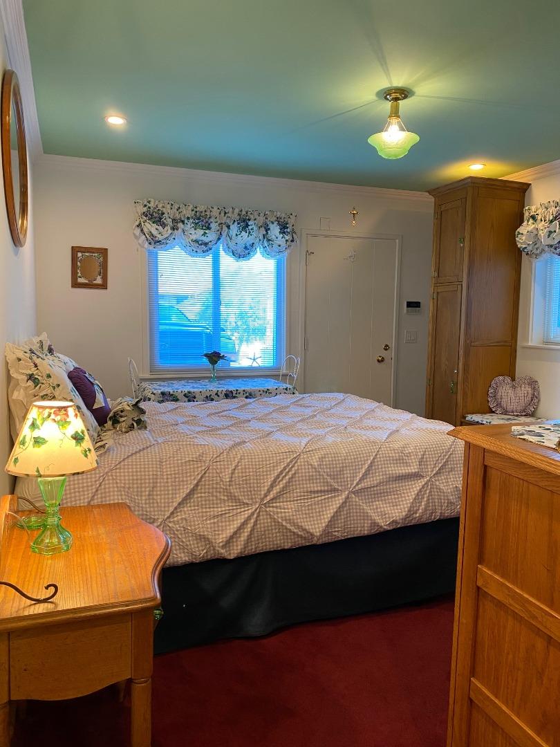 621 Mcclellan Avenue Studio