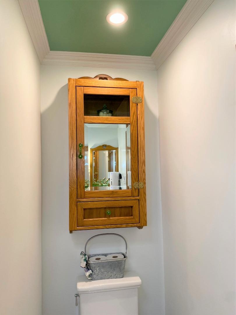 621 Mcclellan Avenue Studio