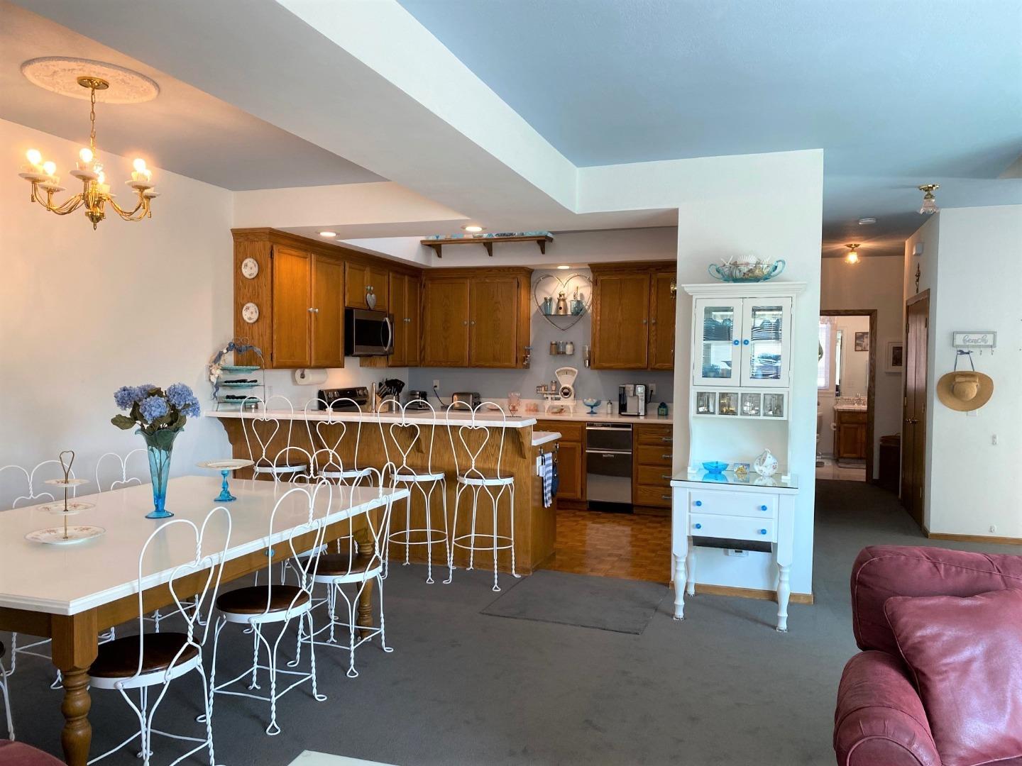 122 2nd Avenue