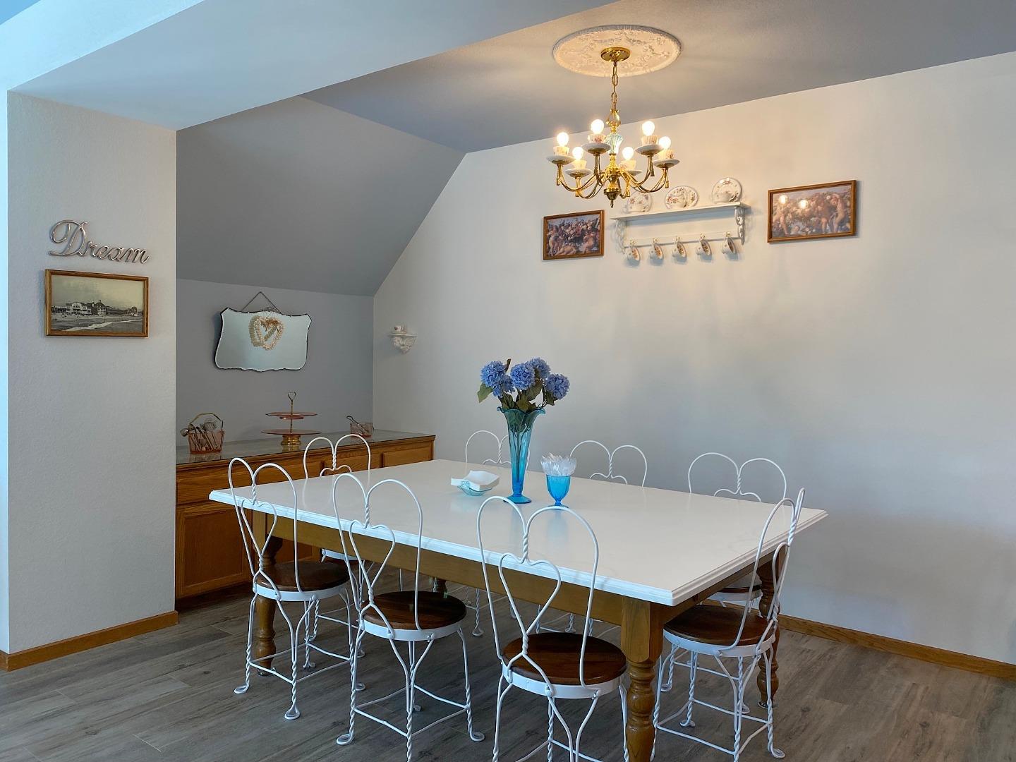 122 2nd Avenue