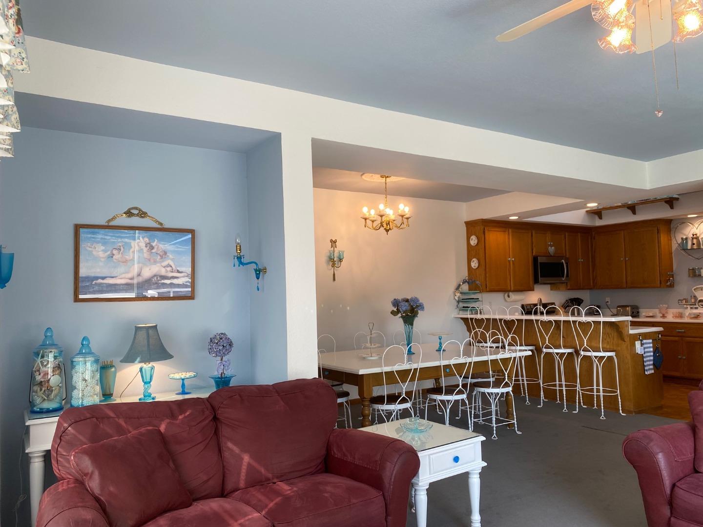 122 2nd Avenue