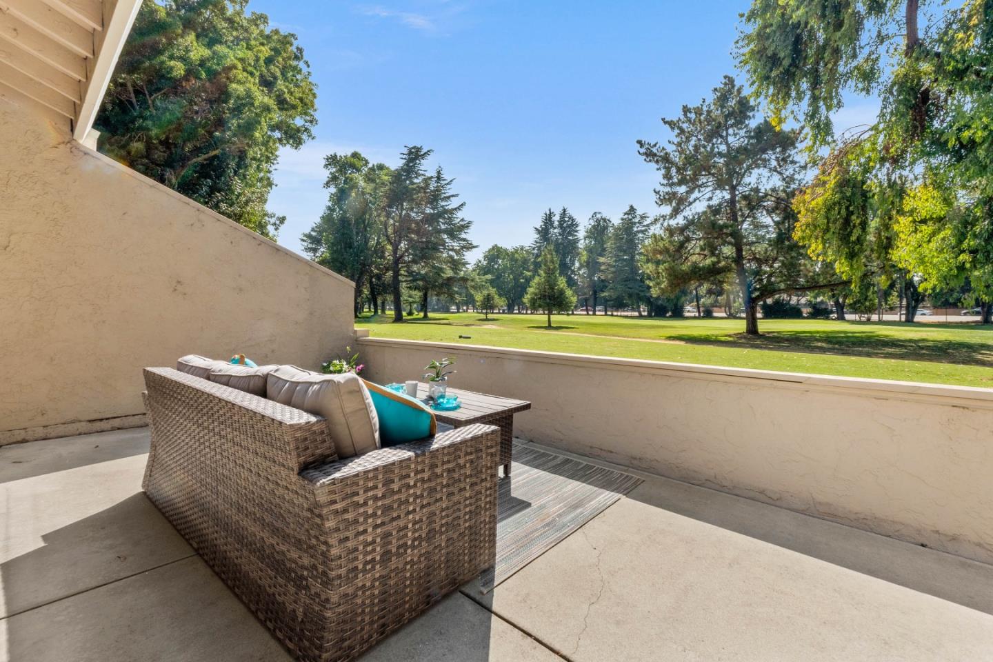 2475 Golf Links Circle 2475