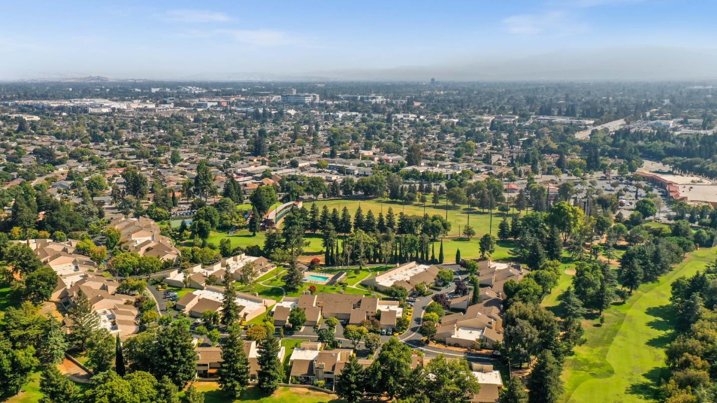 2475 Golf Links Circle 2475