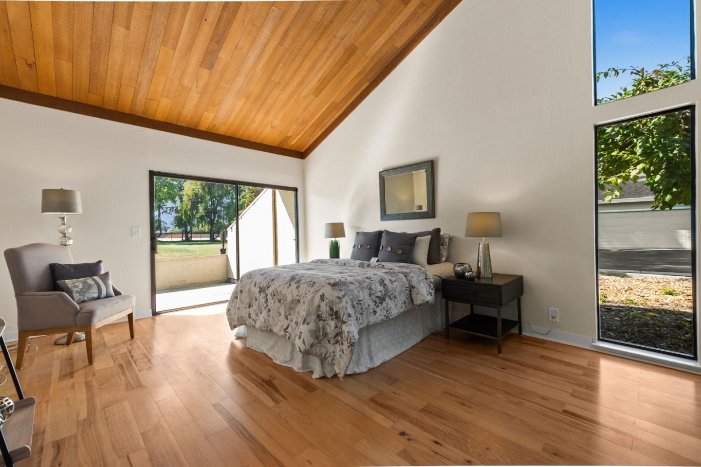 2475 Golf Links Circle 2475