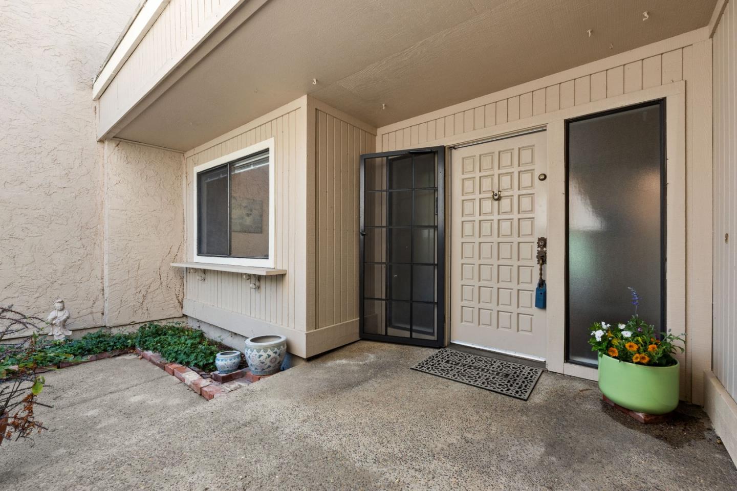 2475 Golf Links Circle 2475