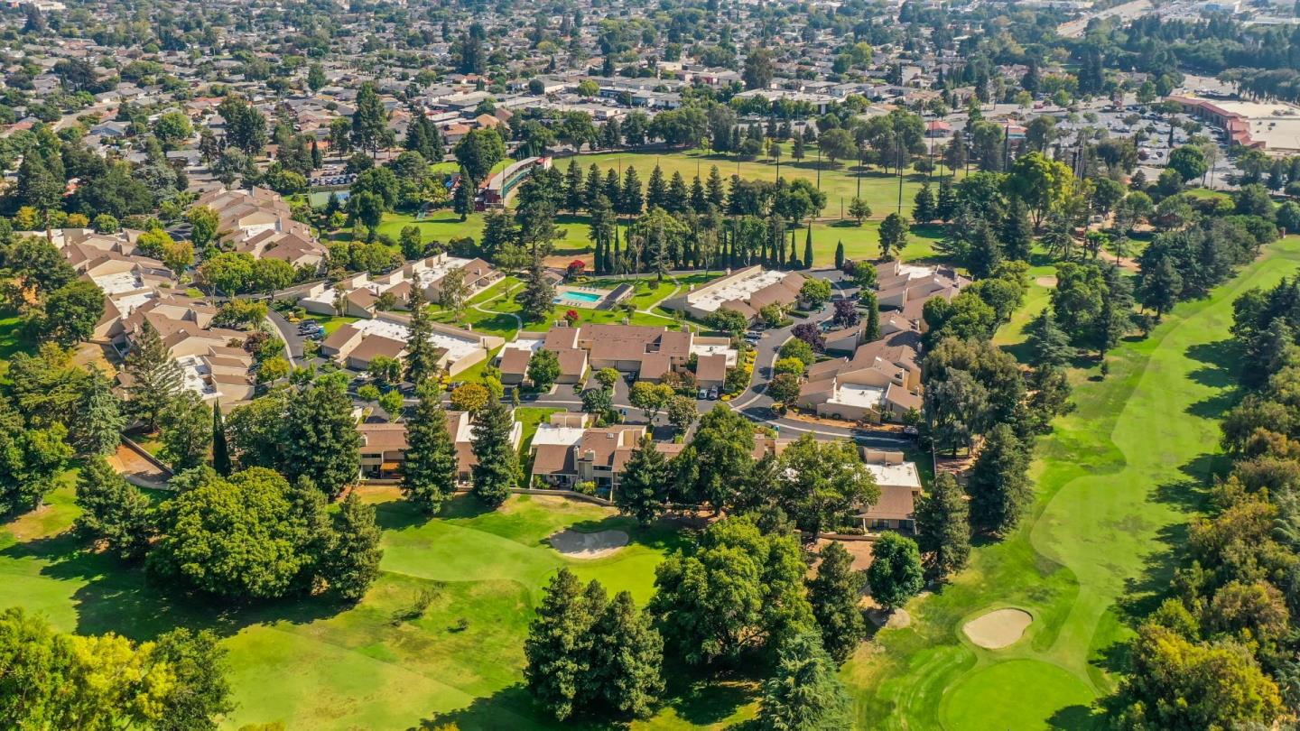 2475 Golf Links Circle 2475