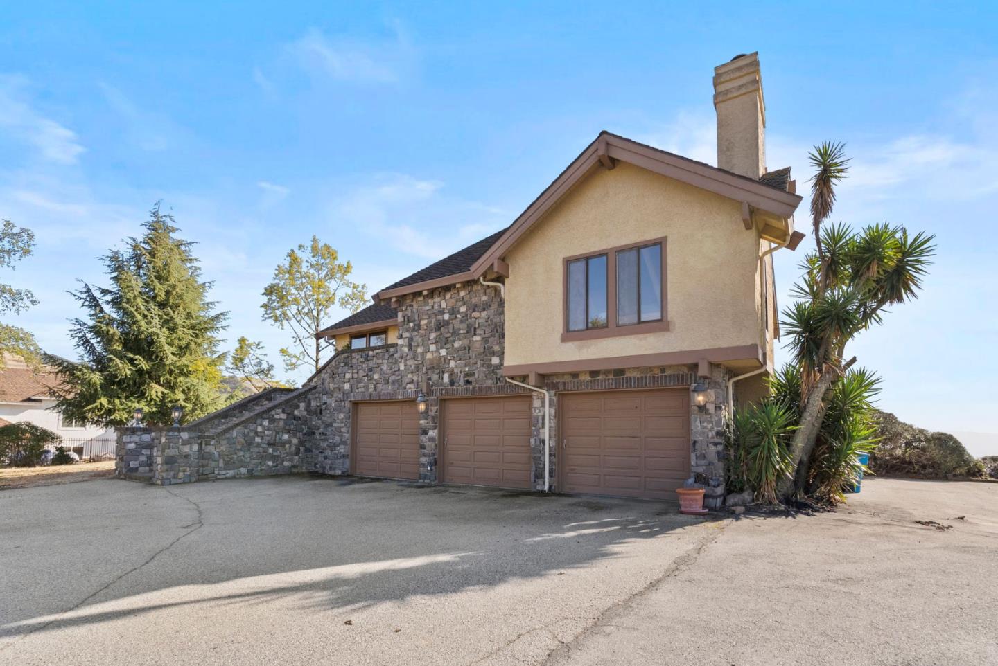 3020 Three Springs Road