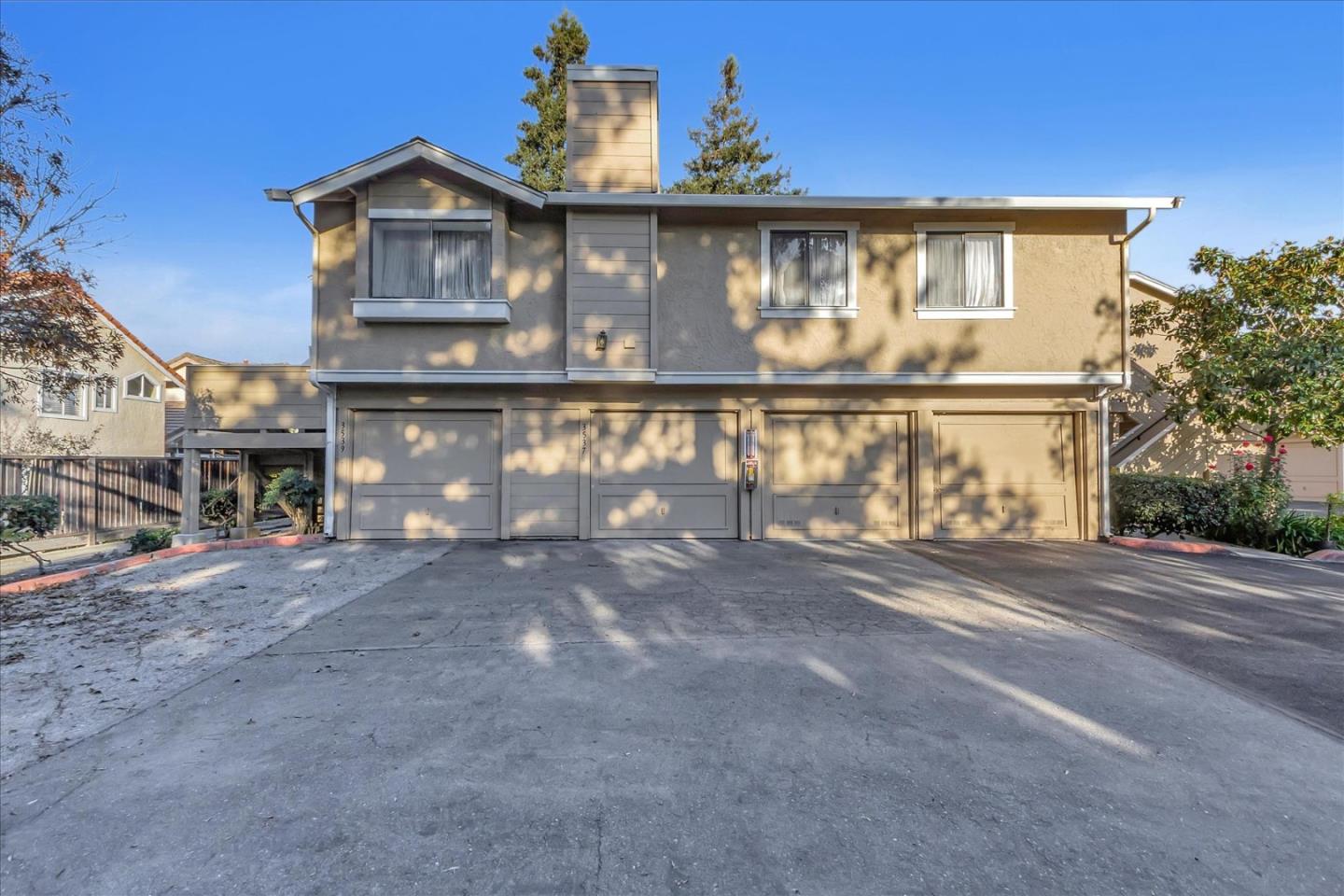 3537 Ivalynn Circle