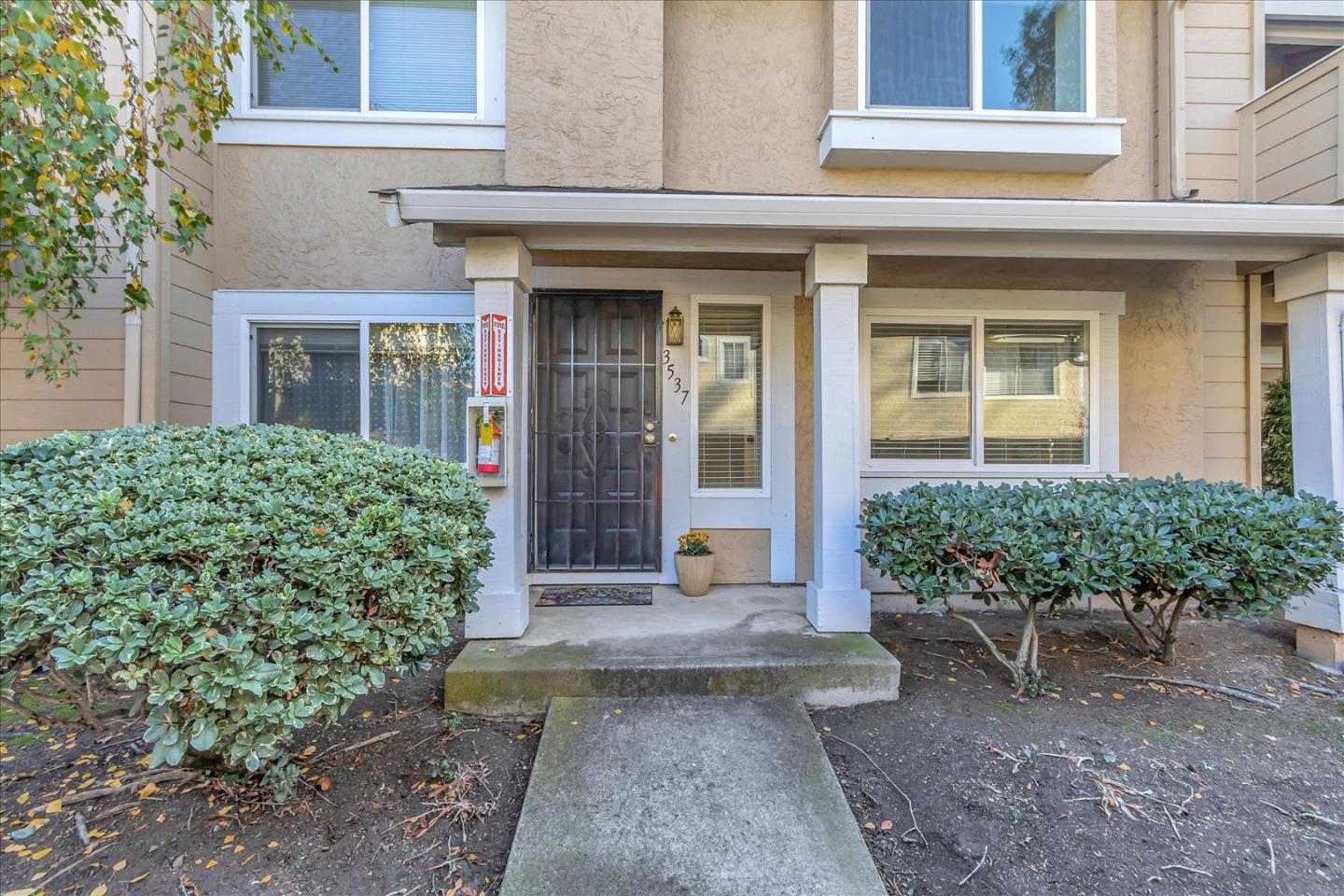 3537 Ivalynn Circle