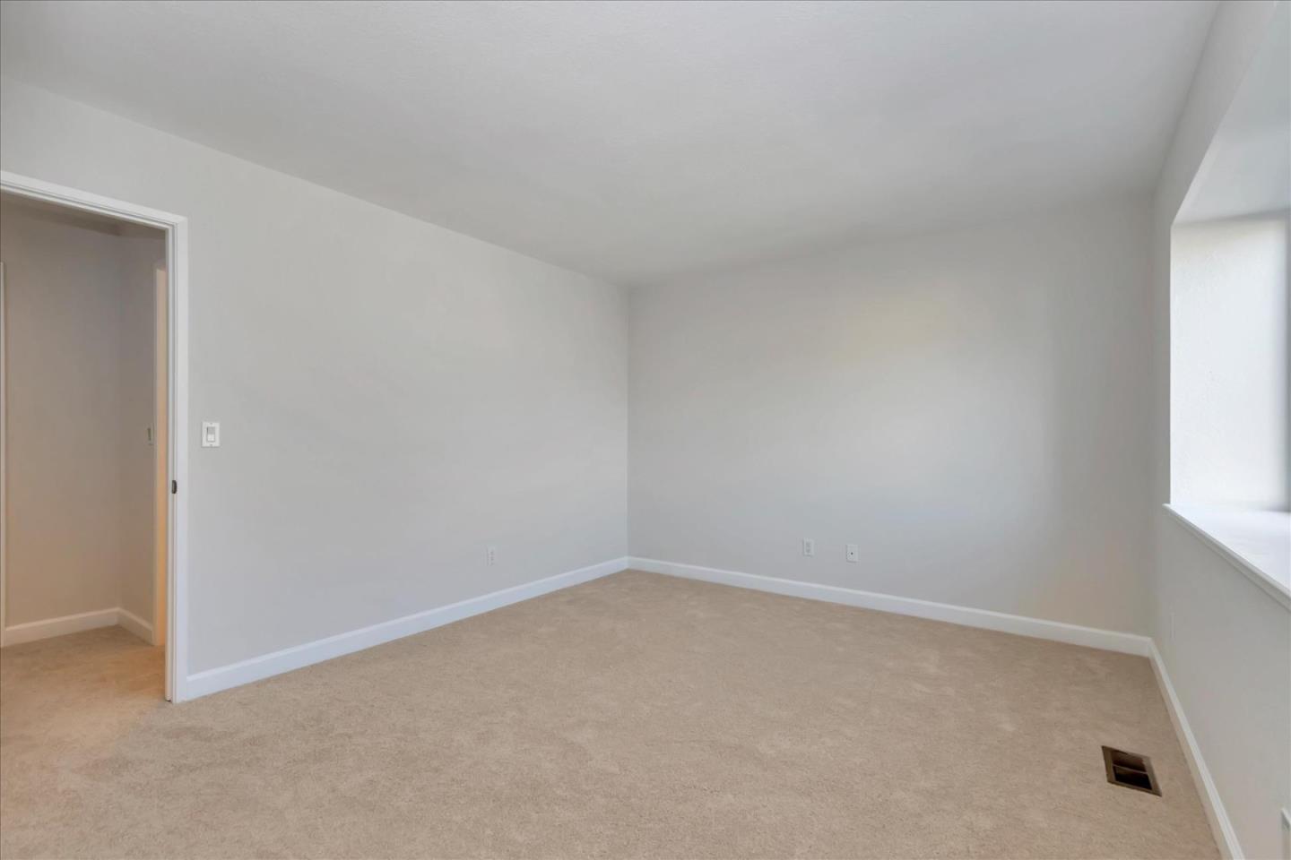 3537 Ivalynn Circle