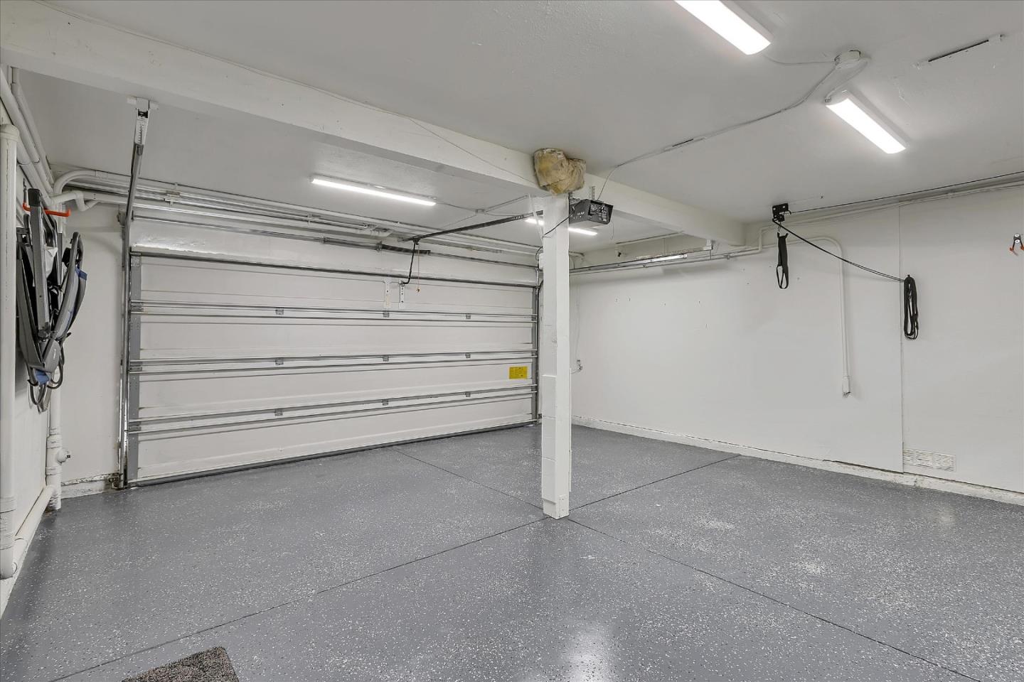 1261 Oddstad Boulevard
