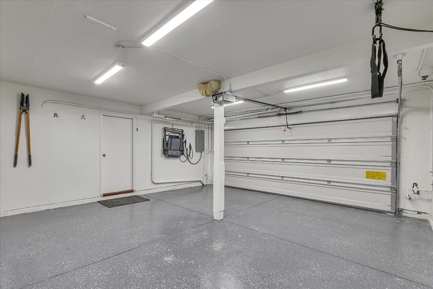 1261 Oddstad Boulevard