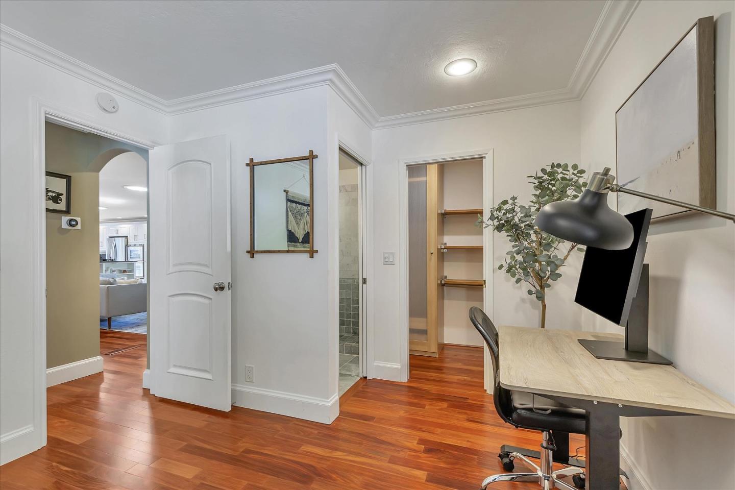 1261 Oddstad Boulevard