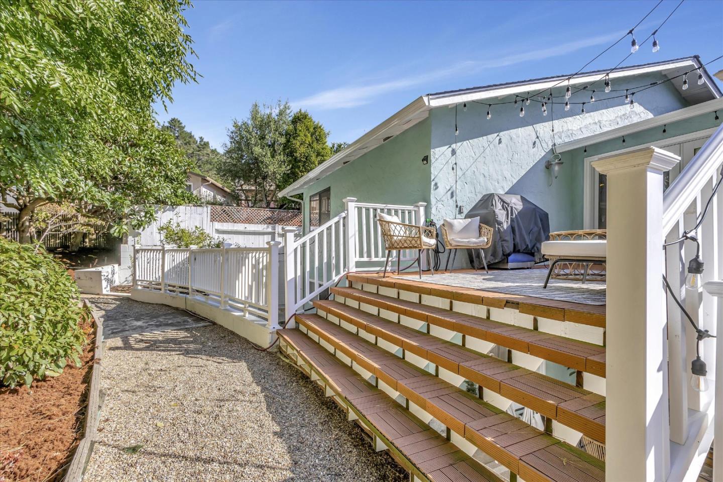 1261 Oddstad Boulevard