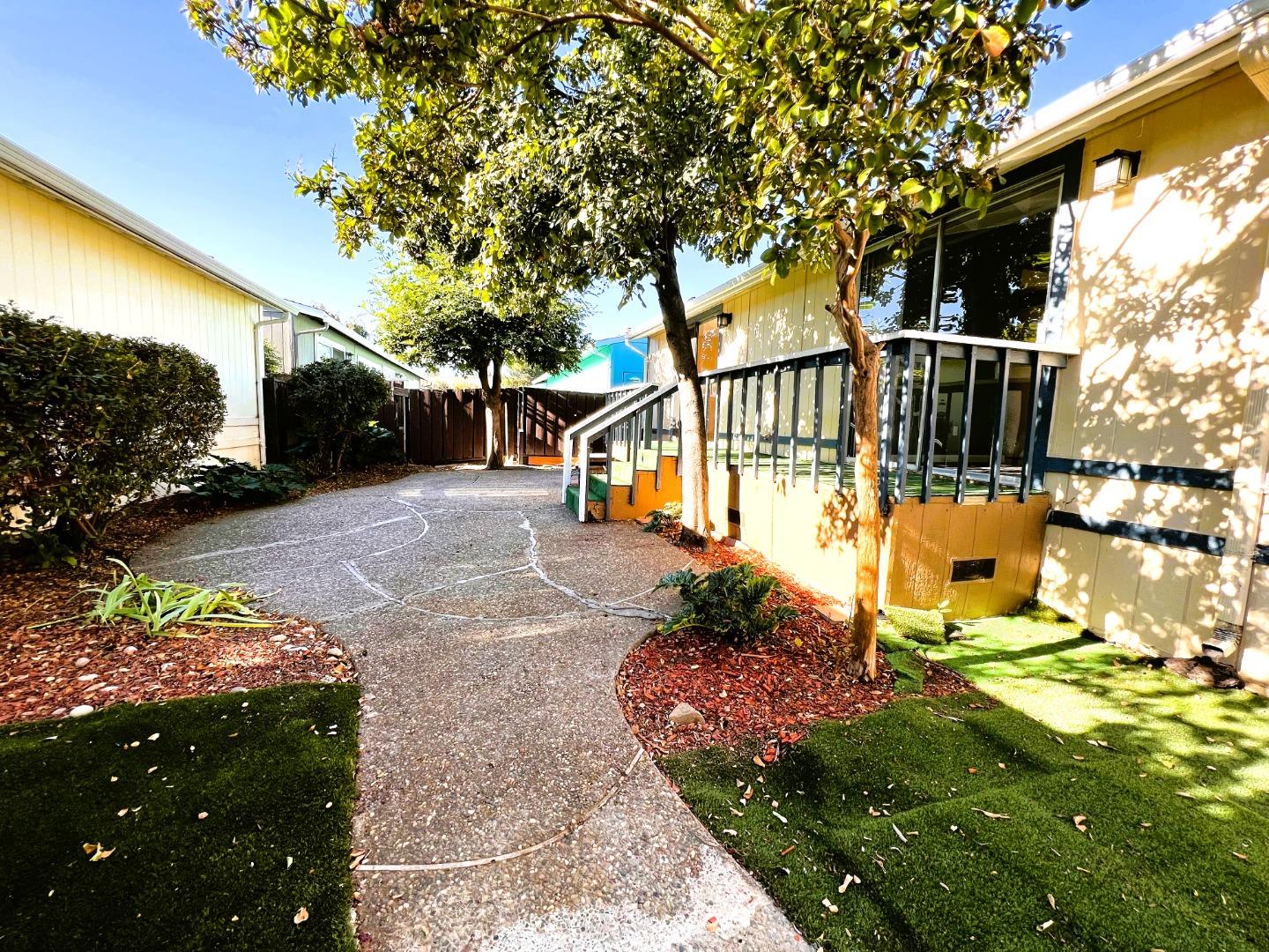 533 Millpond Drive Unit: 533