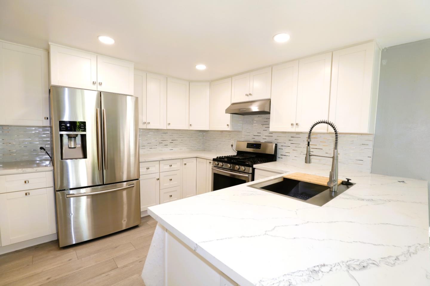 533 Millpond Drive Unit: 533
