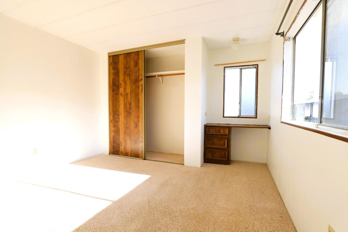 533 Millpond Drive Unit: 533
