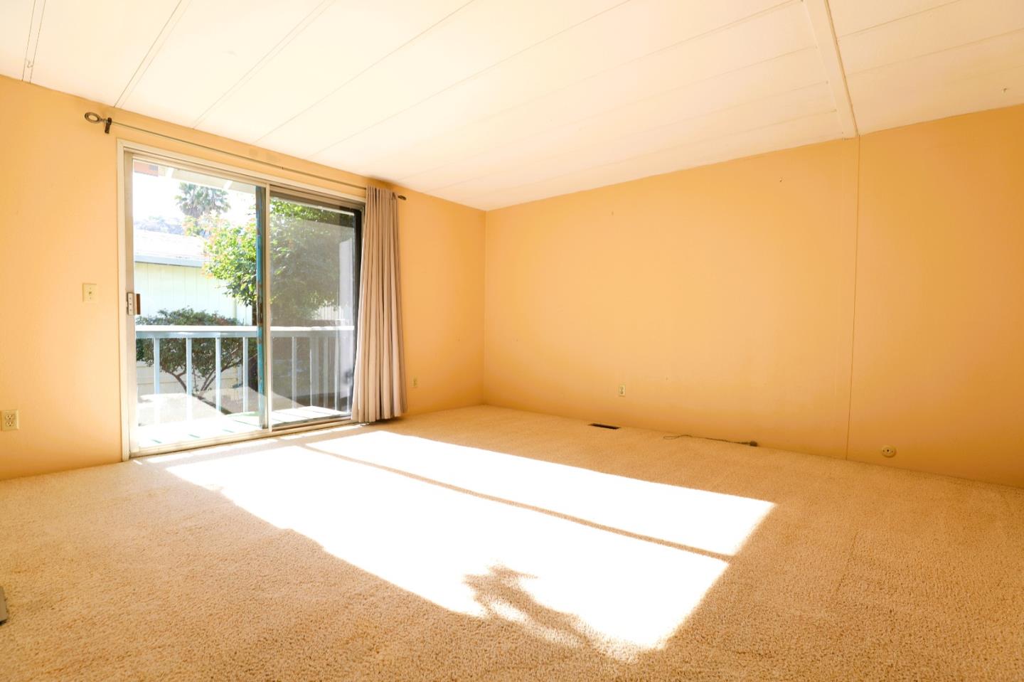 533 Millpond Drive Unit: 533