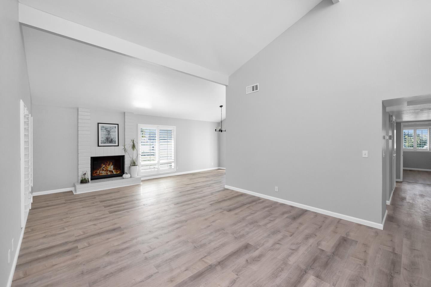 160 Beach Park Blvd
