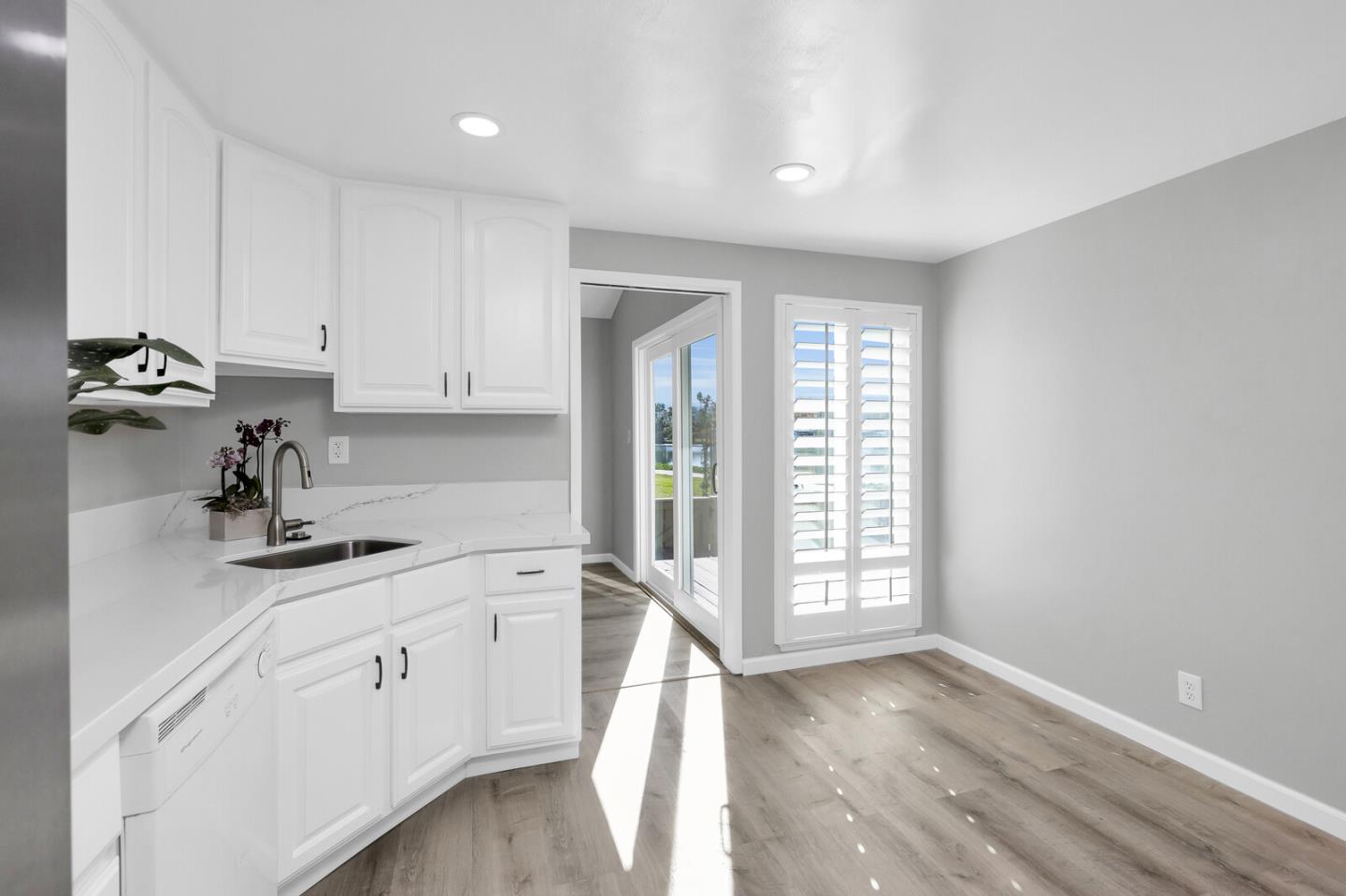 160 Beach Park Blvd