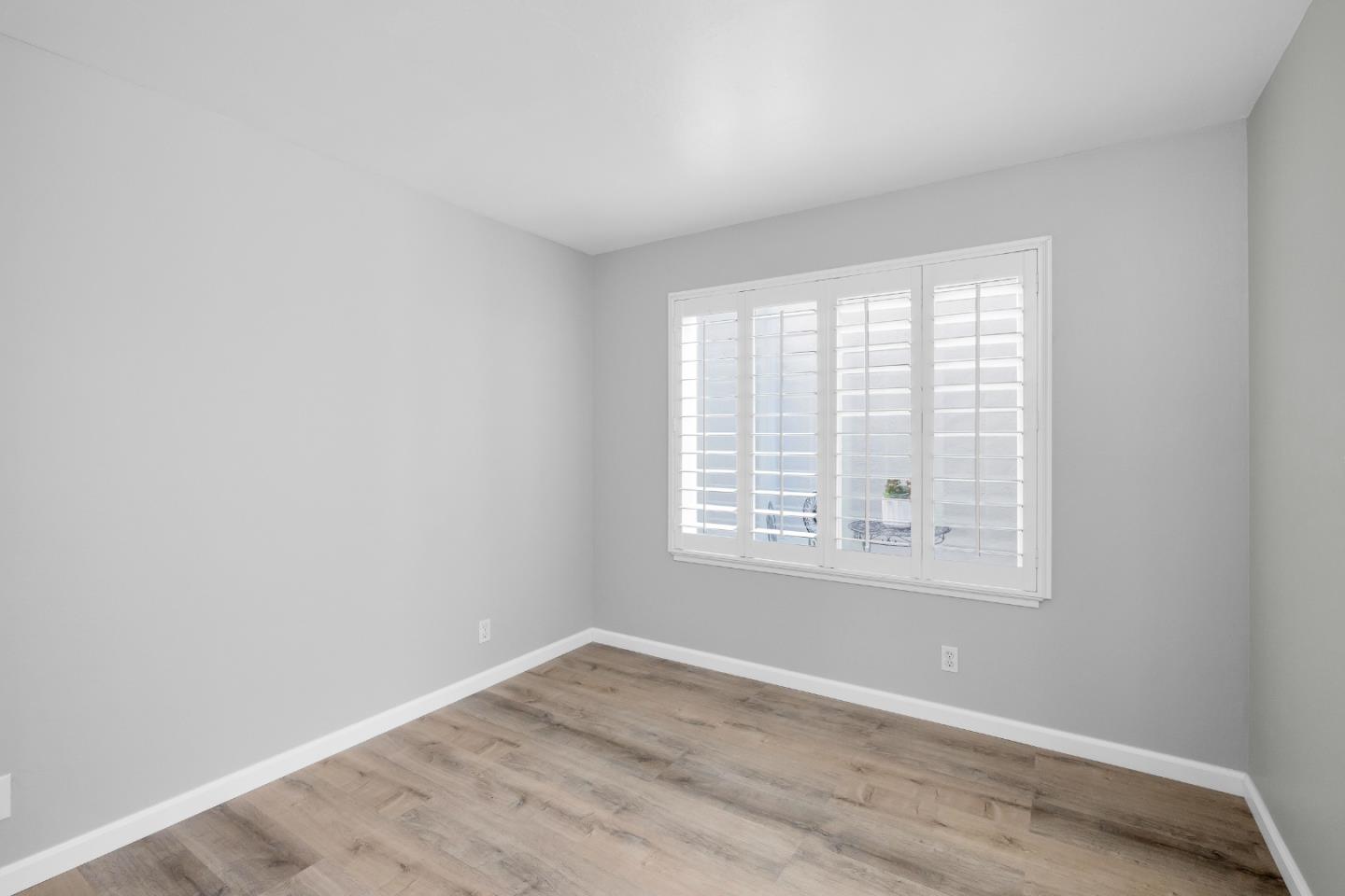 160 Beach Park Blvd