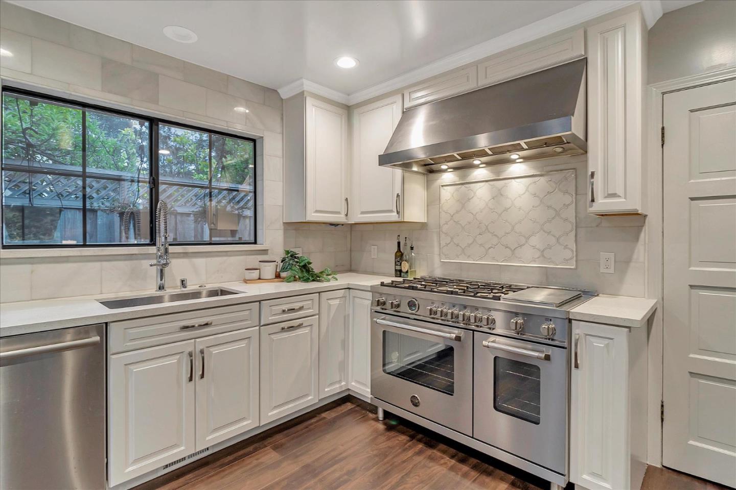 3103 Hillside Drive