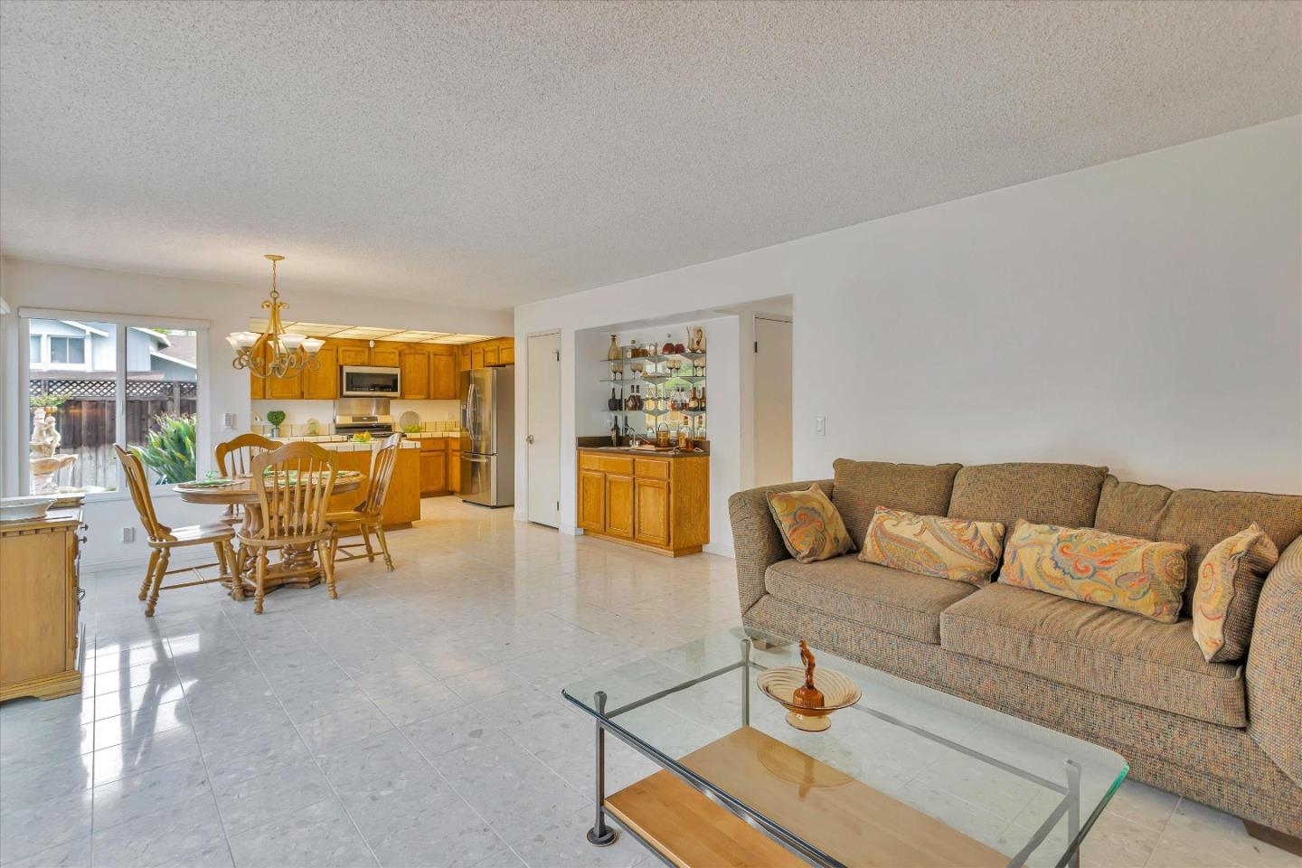 2795 Fourthplain Court
