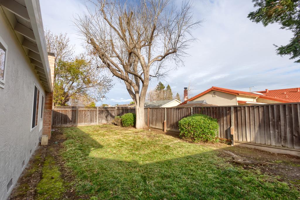 5880 Moraga Avenue