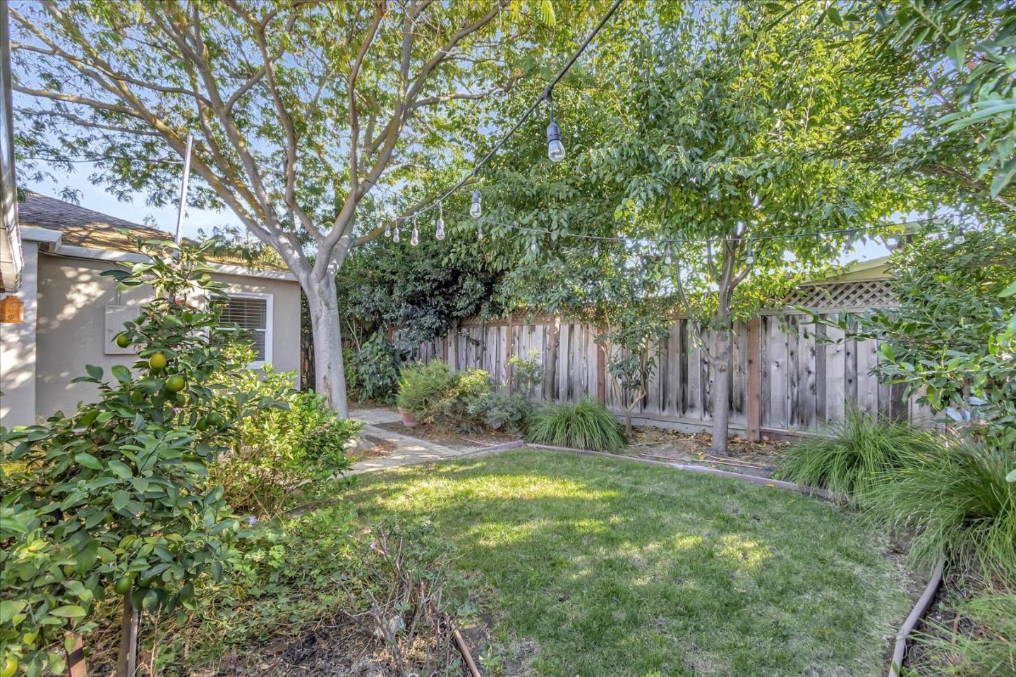 551 Raymond Avenue
