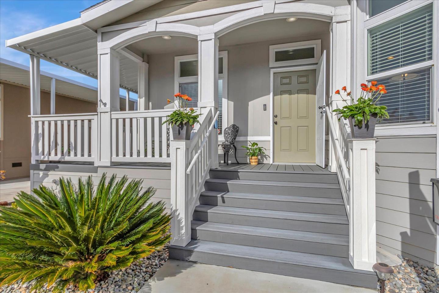 823 Villa Teresa Way Unit: 823