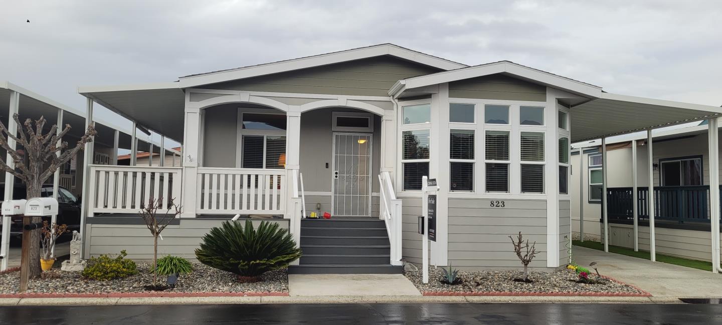 823 Villa Teresa Way Unit: 823