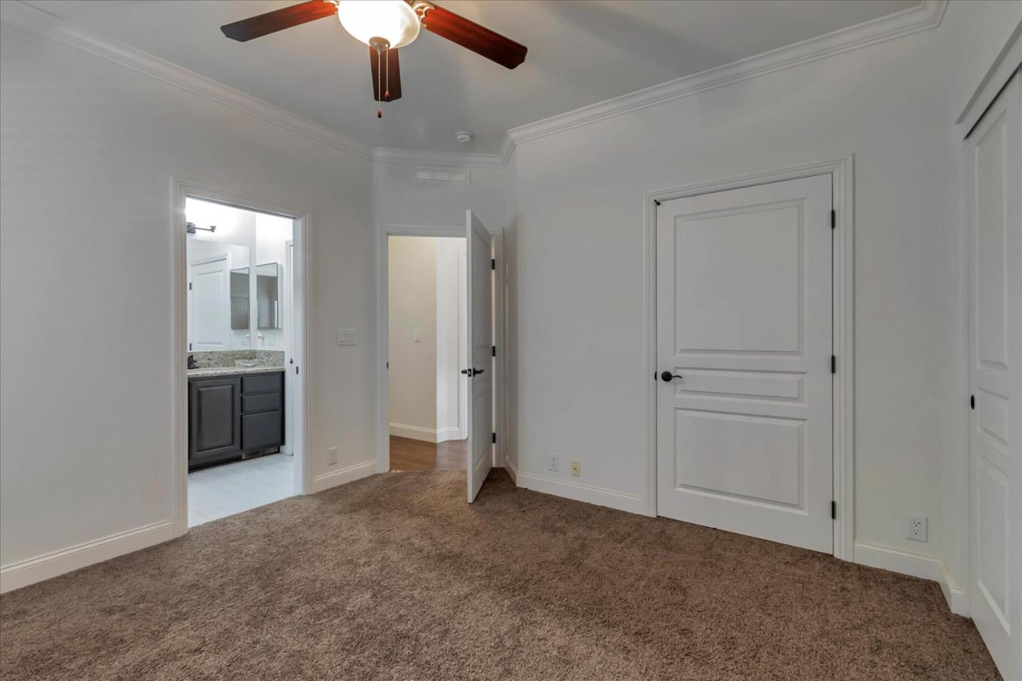 823 Villa Teresa Way Unit: 823