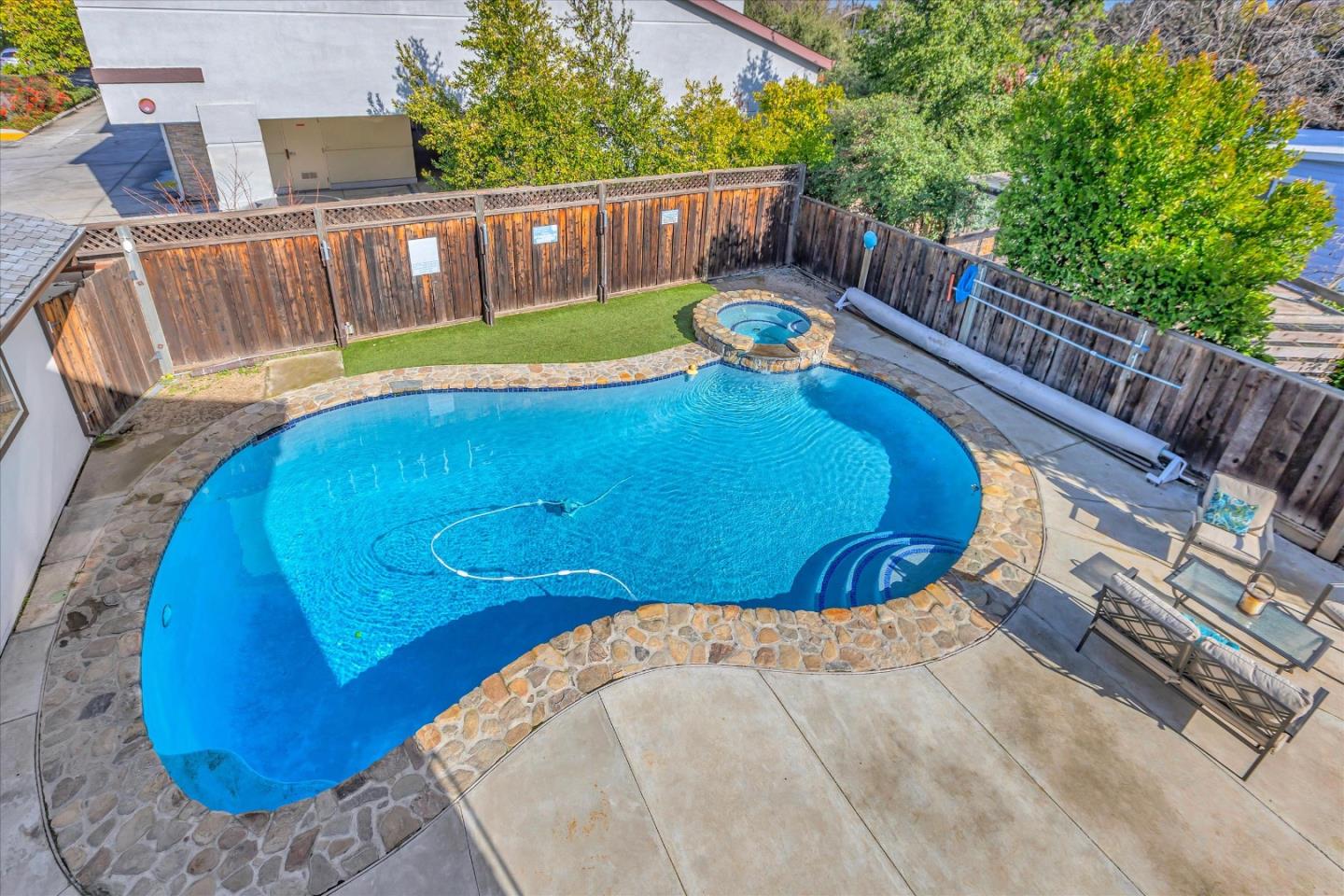 1065 Fewtrell Drive