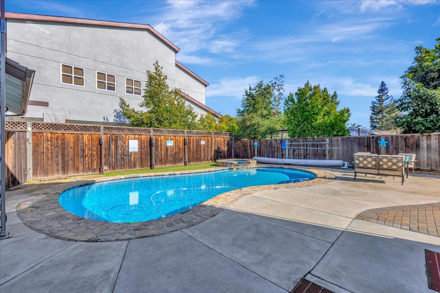 1065 Fewtrell Drive