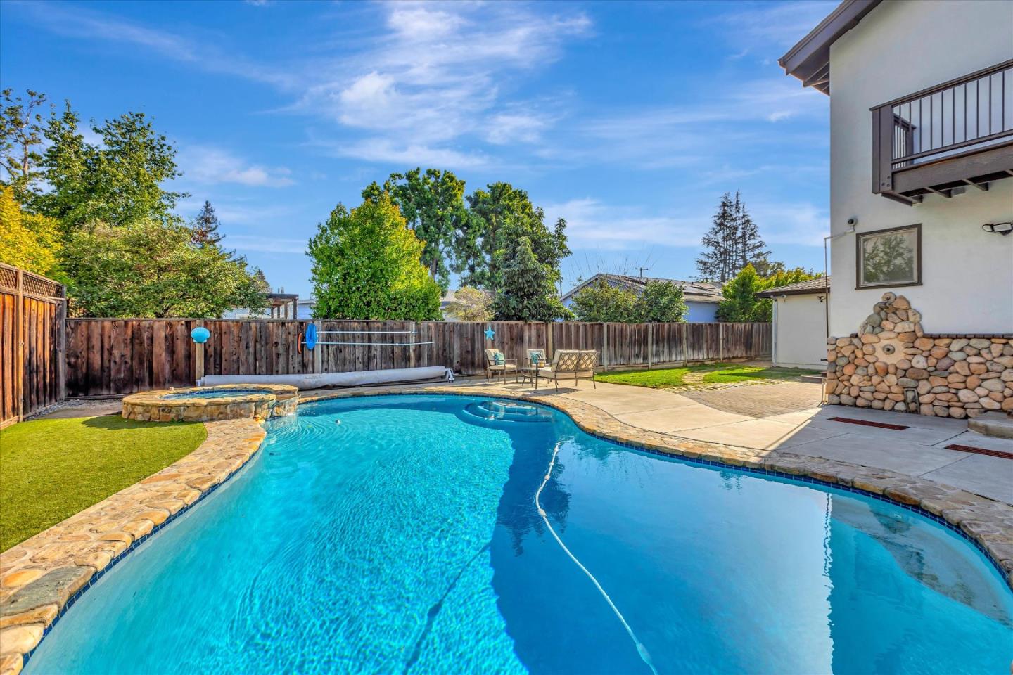 1065 Fewtrell Drive