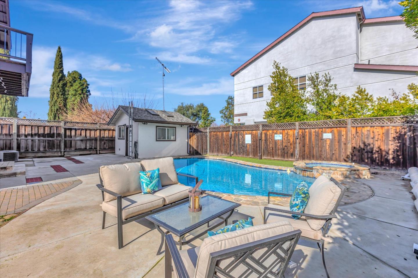 1065 Fewtrell Drive