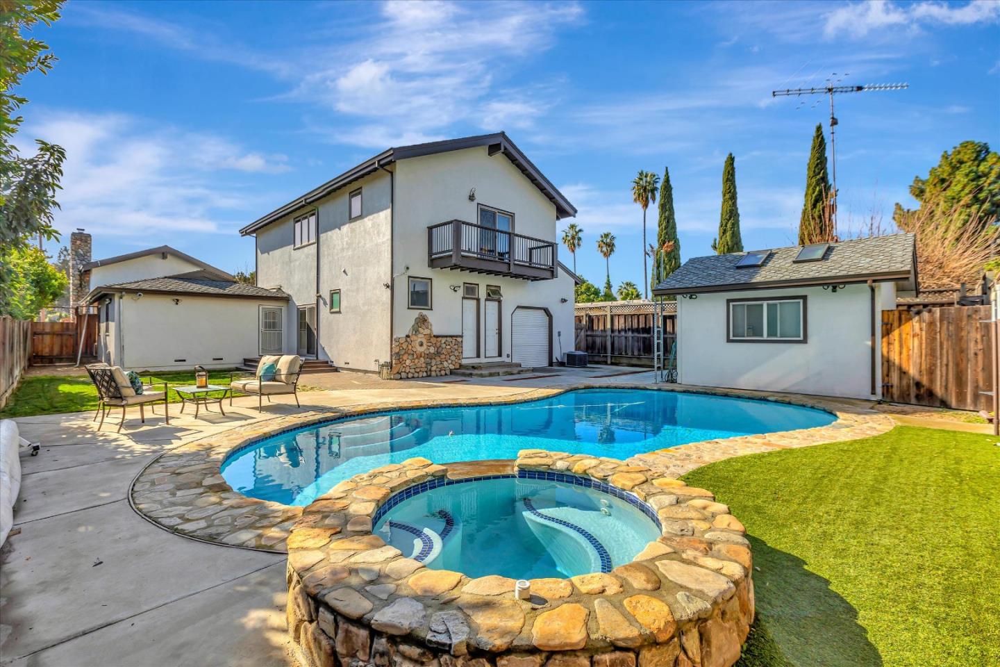 1065 Fewtrell Drive