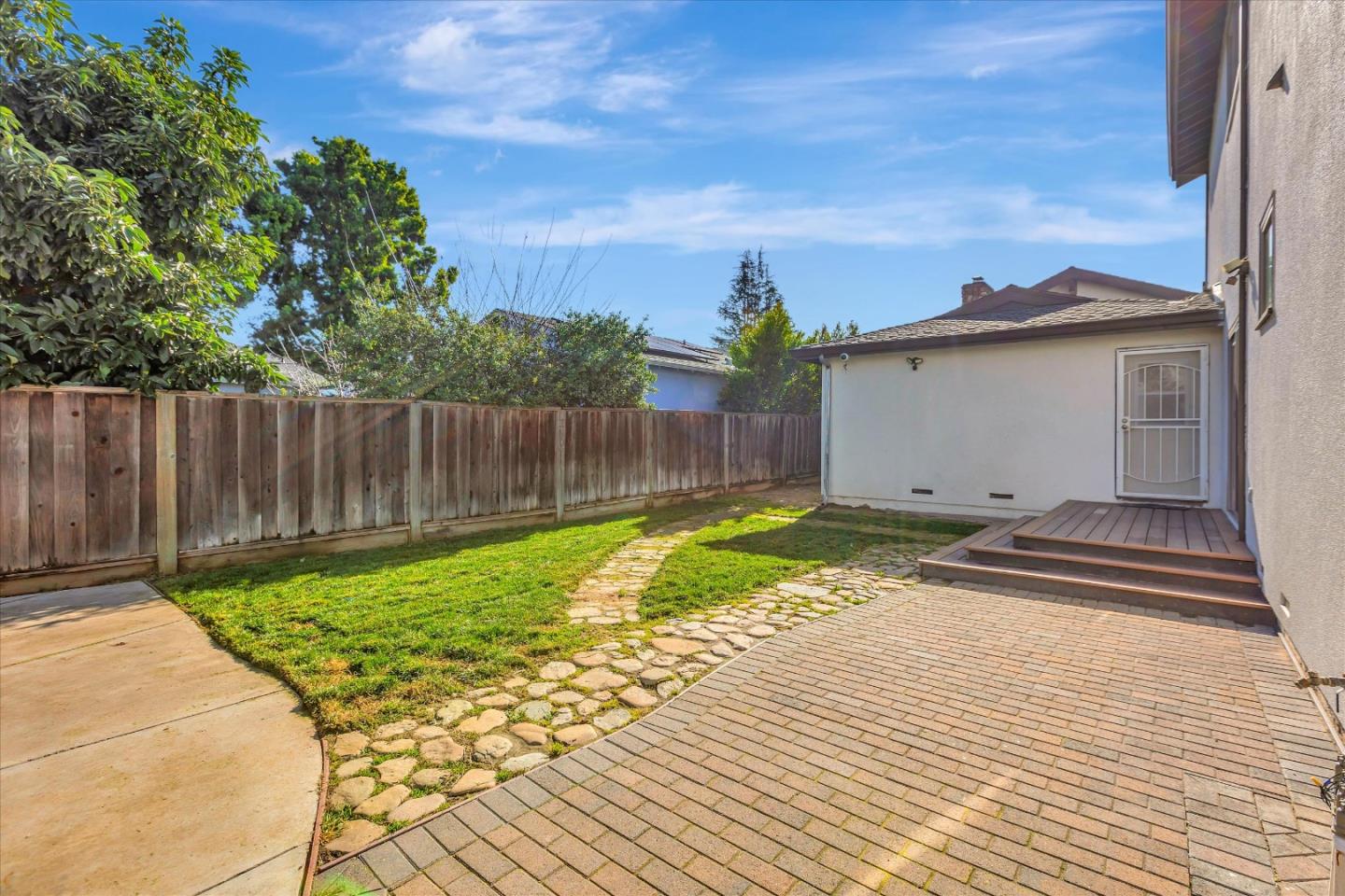 1065 Fewtrell Drive