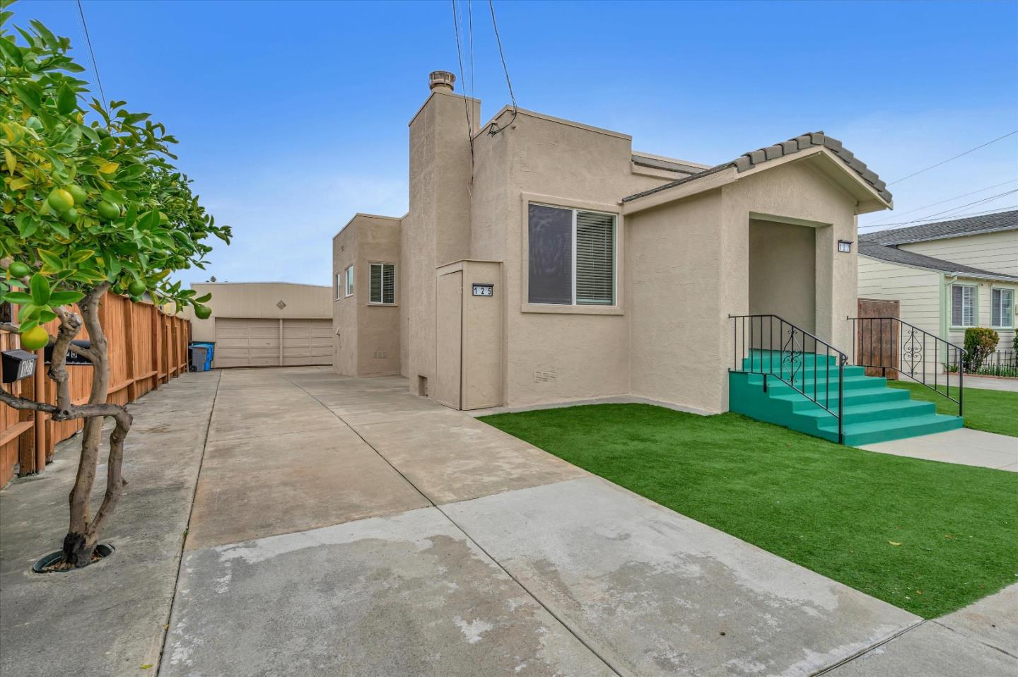 125 Santa Lucia Avenue