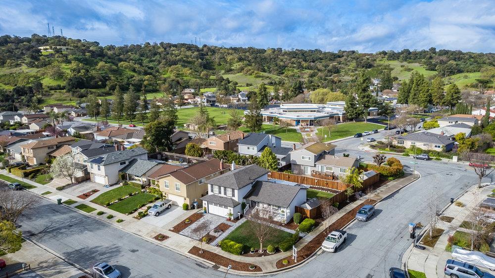 6123 Valley Glen DR