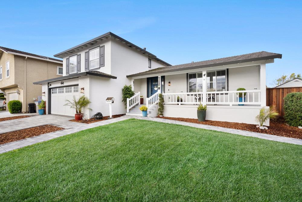 6123 Valley Glen DR