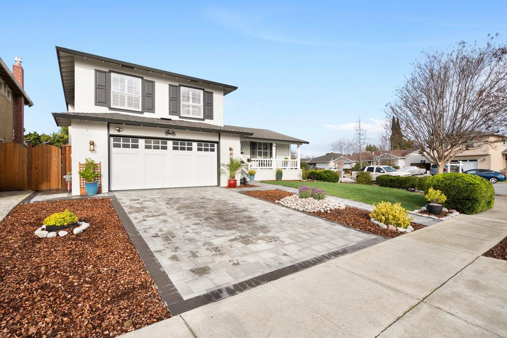 6123 Valley Glen DR