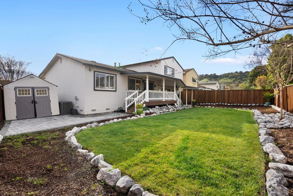 6123 Valley Glen DR