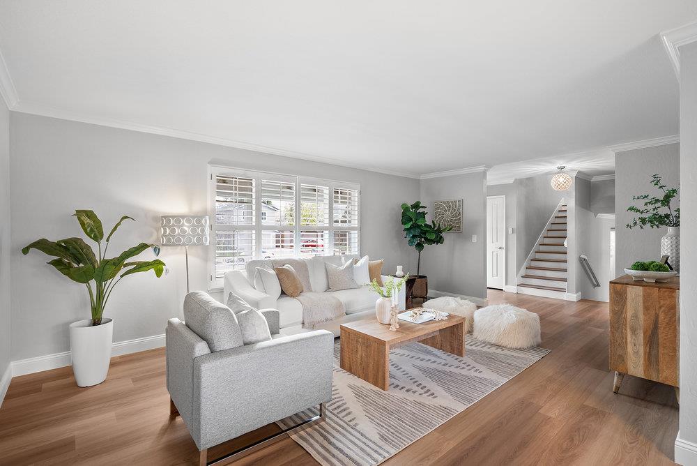 6123 Valley Glen DR