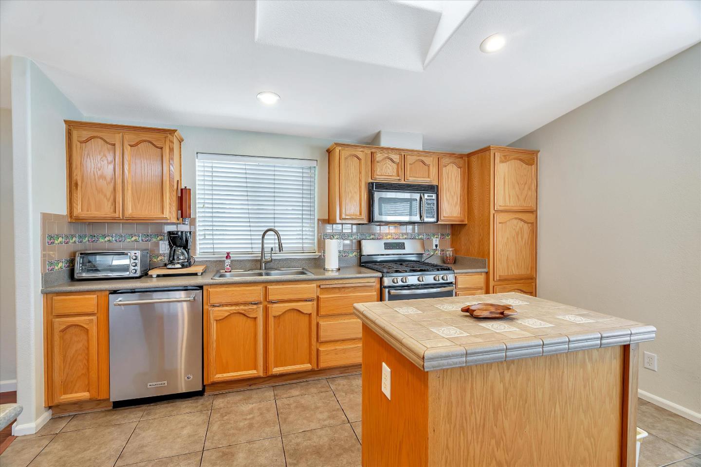 808 Villa Teresa Way Unit: 808