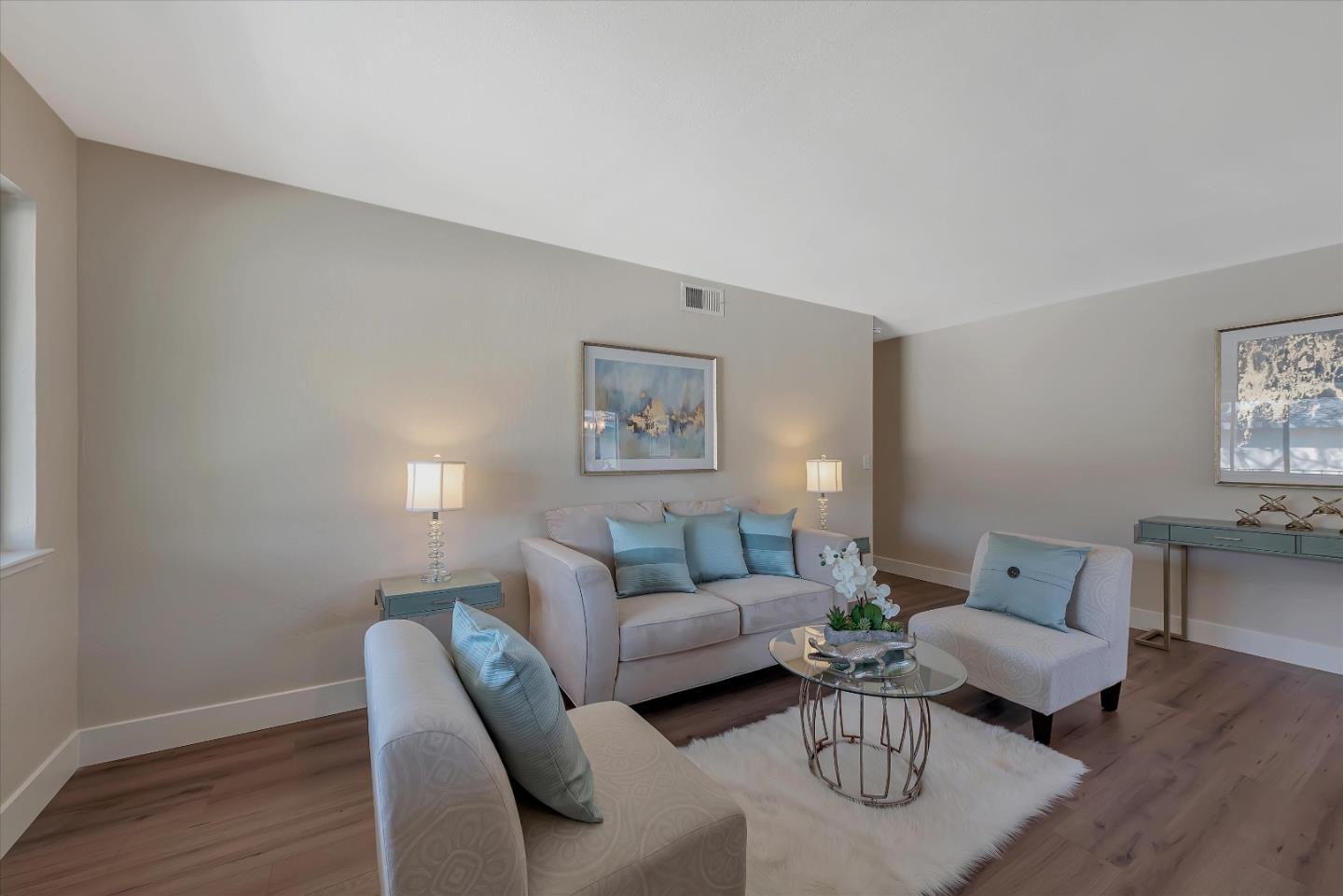 283 East Latimer Avenue 4