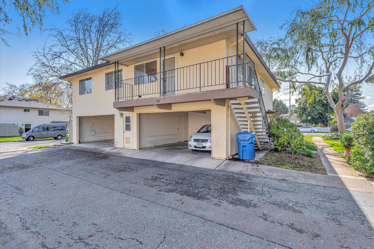 283 East Latimer Avenue 4