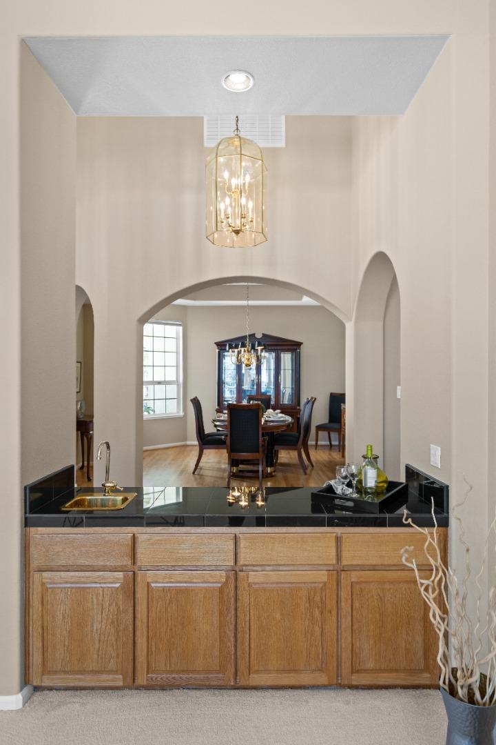 21 Chantecler Drive