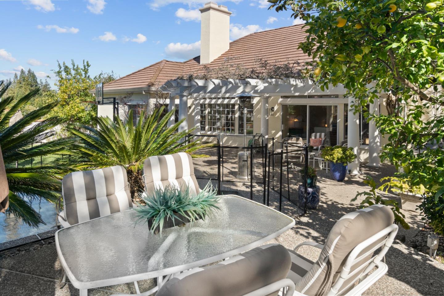 21 Chantecler Drive