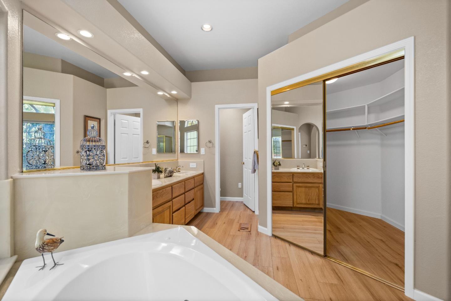 21 Chantecler Drive